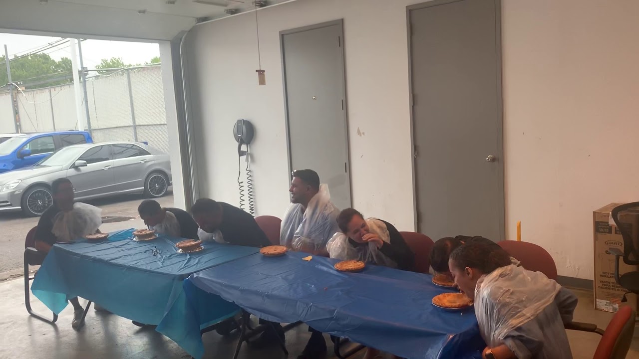 Apple pie competition in Chicago YouTube