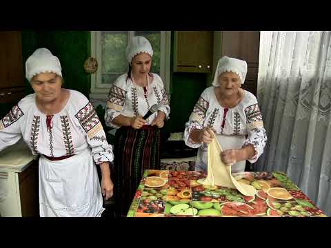 Moldovan Round Braided Bread - Colaci 