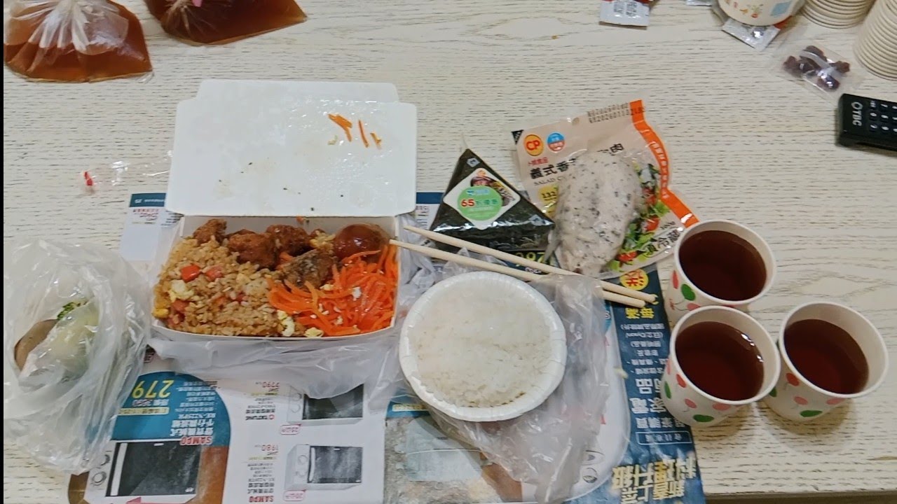 打工人的快樂~自助餐竟然有鹹酥雞！賺到了~小心友善時光的陷阱題！接連發生....