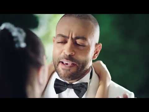 تامر عاشور خلينى في حضن