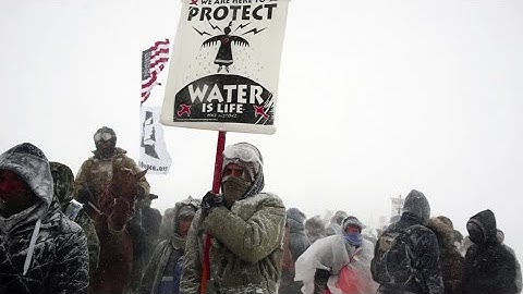 U.S. court orders shutdown of Dakota Access pipeline