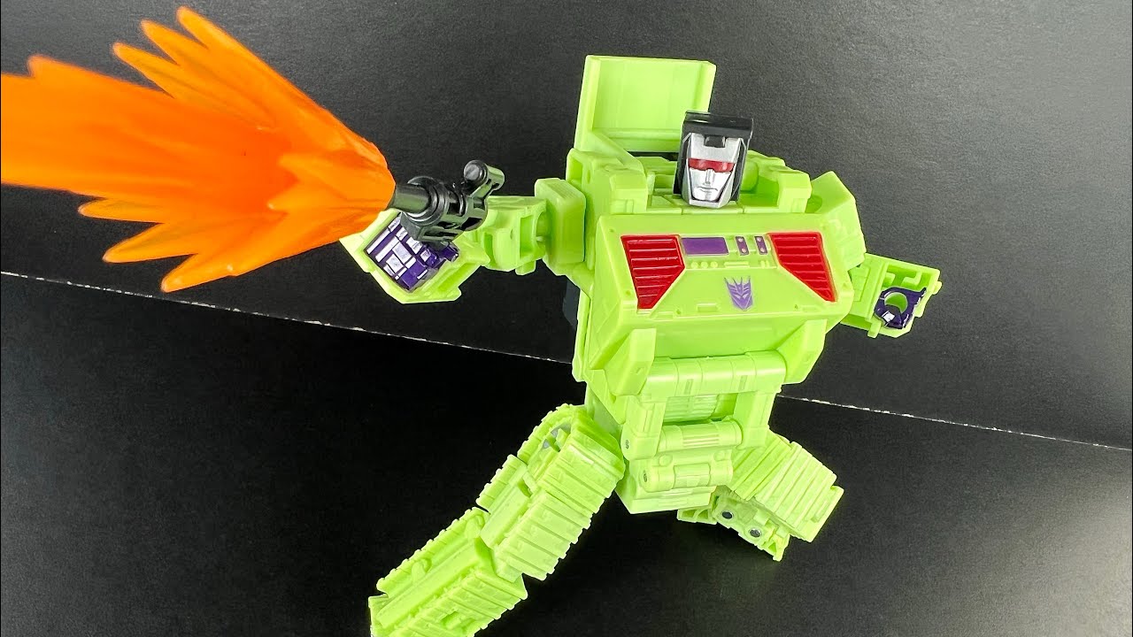 Too BORING ?! Transformers Age Of The Primes Deluxe Constructicon Bonecrusher Chefatron Review