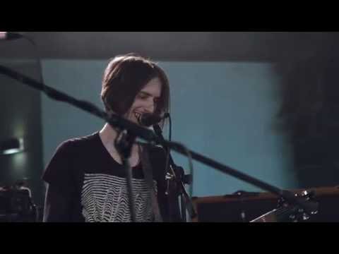UNDAE - Don't Forget To Smile - Live In Ottakring