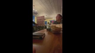 Hacienda waitress receives big tip