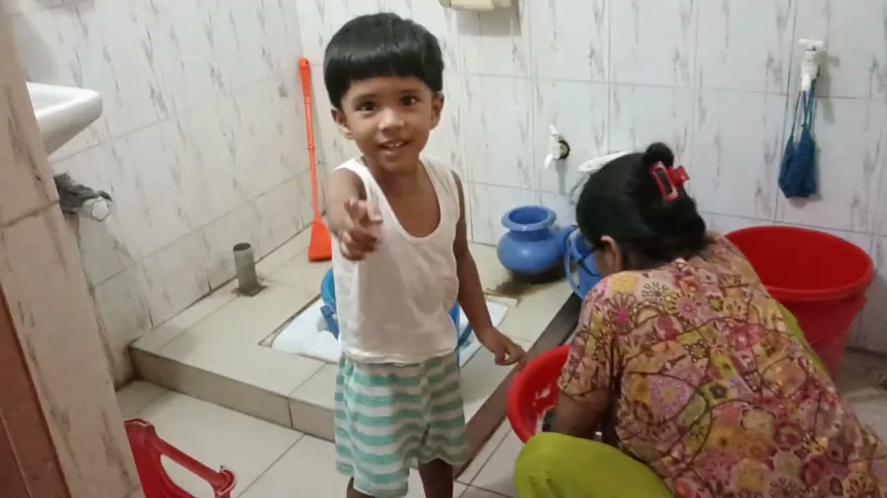 06.05.2024 দিদির কাজের হেল্পার চলে এসেছে দুনিয়ায়।