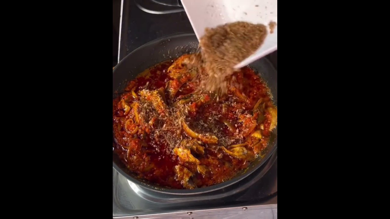 Boiled yam and palm oil sauce😋😋.. 