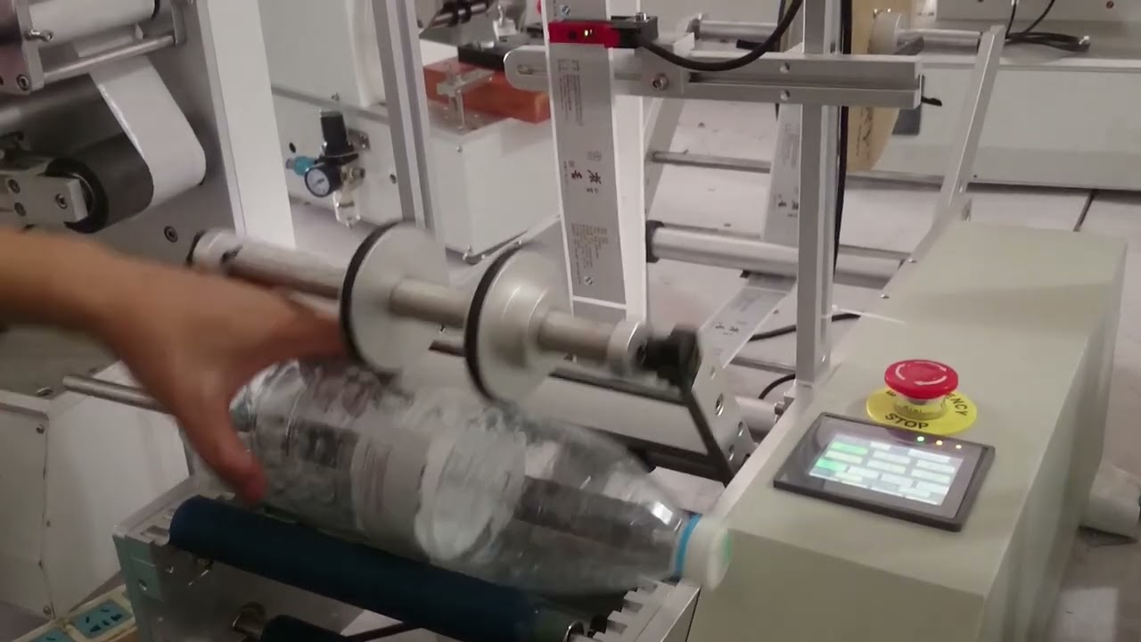 wine beer round bottle semi automatic labeling machine，cosmetic labeling machine for jars/vials