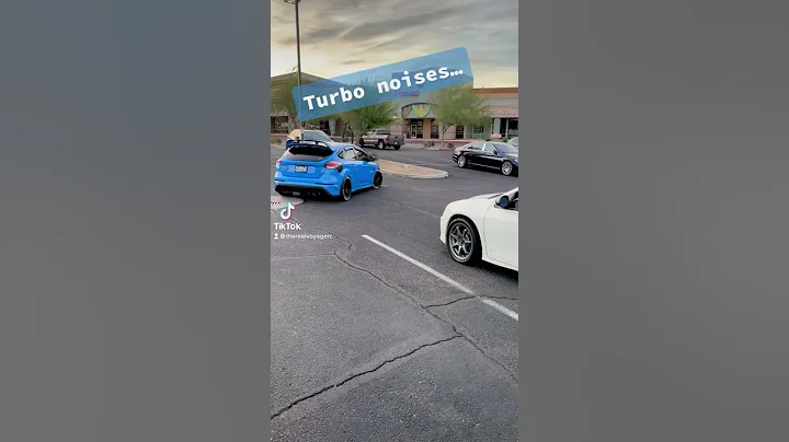 Focus RS making them EcoBoost noises #shorts #ford #focusrs #ecoboost #carsandcoffee #boosted