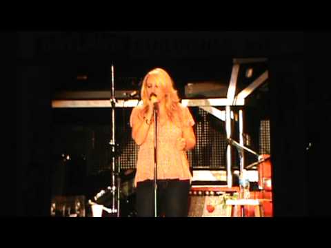 Lee Ann Womack - I'll Think of A Reason Later @ Country USA 2012 - YouTube