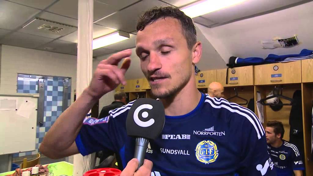 Hasani: Jag skulle göra mål men rutinen har lärt mig att passa - TV4 Sport