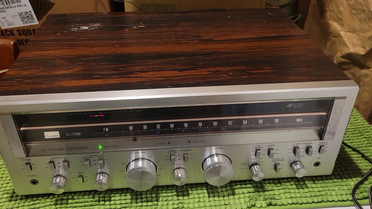 SANSUI AU-101 AMPLIFICATORE stereo Vintage 15 15 watt perfettamente funzionante EUR 155,00