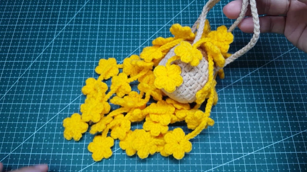 How to crochet hanging flower | plant | vines | Easy Tutorial for ...