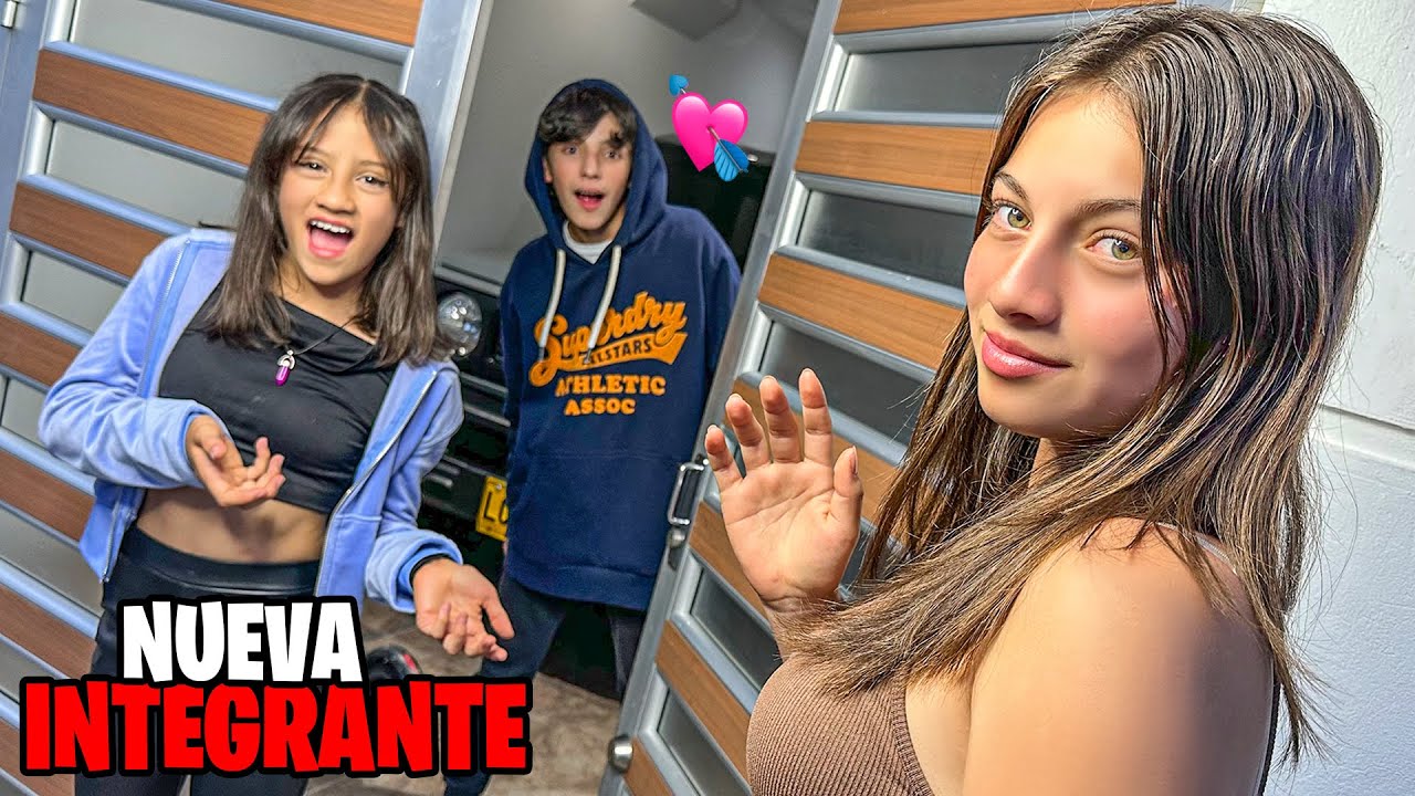 Vale ME PRESENTA a SU PRIMA * ¡¡ES HERMOSA!! 😍