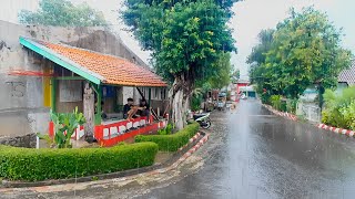 Heavy Rain in Rural Indonesia||The Sound of Rain to Treat Insomnia