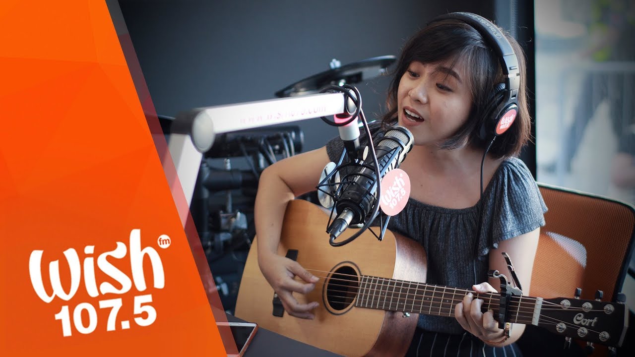 Guarda Eloisa Jayloni performs "Kung Ikaw Ay Masaya" LIVE on Wish 107.5 Bus su YouTube Guarda Eloisa Jayloni performs "Kung Ikaw Ay Masaya" LIVE on Wish 107.5 Bus su YouTube
