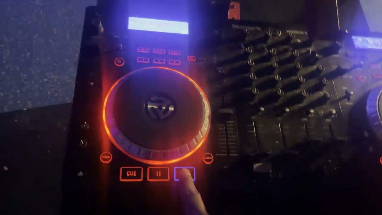 Numark Mixdeck Express | 2-Channel DJ Controller Quick Review