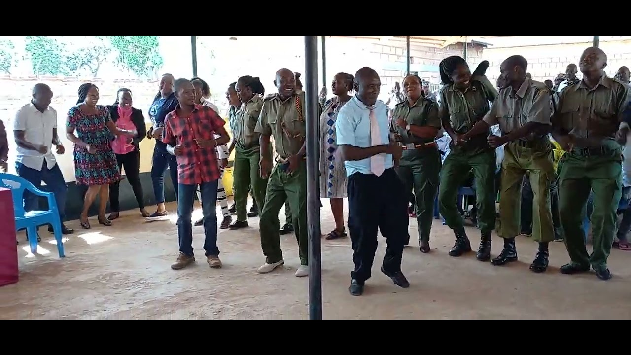 Waita GK prison police officers dances with inmates.