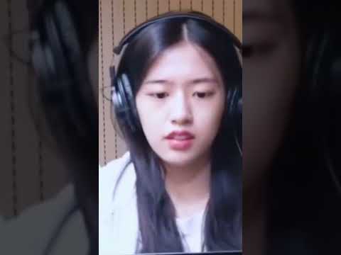 Yujin bumped her