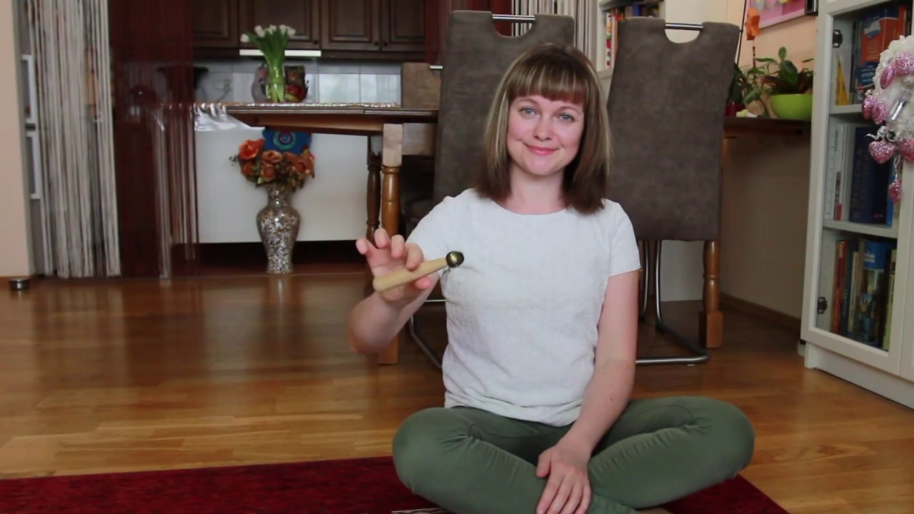 Musikgarten 5. Stunde. Vogellieder. Glöckchen, Tücher und Klangbausteine.