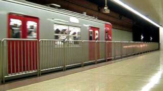 １０３系 （６両編成）（E14：E15） 普通 福岡空港行き 【祗園駅・発車】