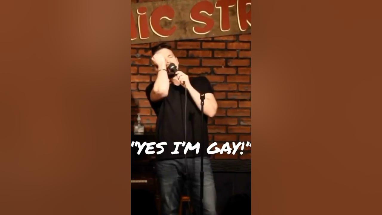 🌈🤔 I’m not a manly man #comedy #standup #standupcomedy #lgbtq SUBSCRIBE ❤️
