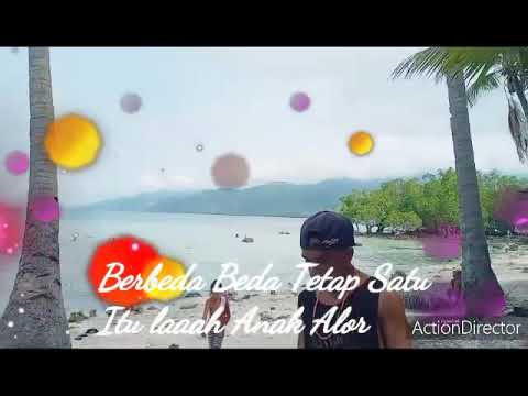 Kebersamaan di Pantai Mali Alor NTT