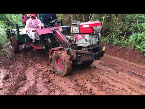 Video Xe công nông 2 cầu Đi bón phân gặp trời mưa bão Đường... - youtube