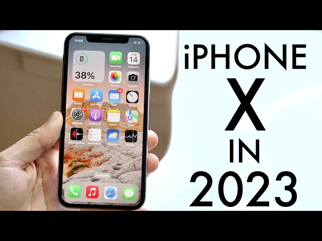 iPhone X In 2023! (Still Worth It?) (Review)