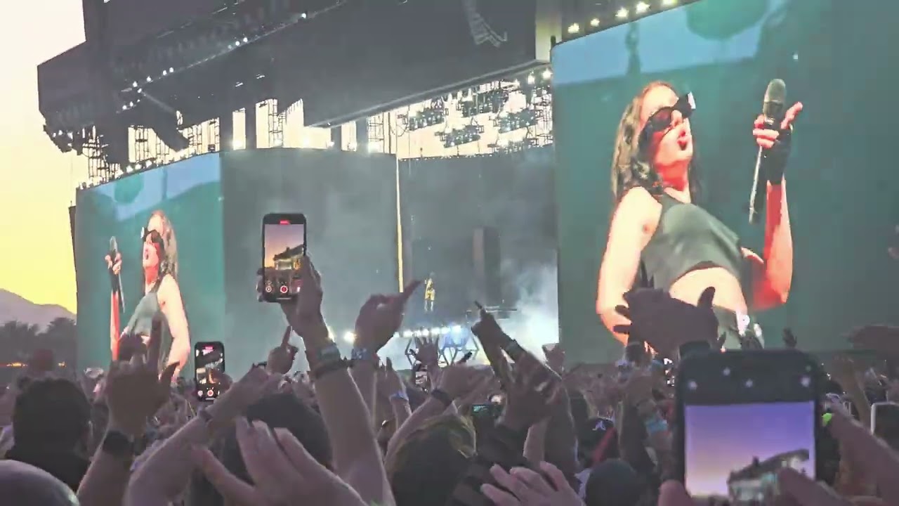 Charli XCX - Unlock It (Live at Coachella Weekend 2)