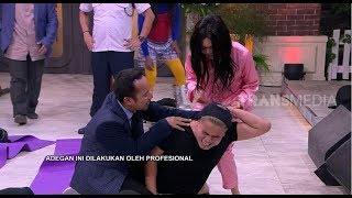 Reaksi Billy Saat Nyobain Terapi SENGAT LEBAH | OPERA VAN JAVA (12/05/19) Part 2