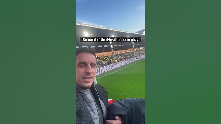 "If the Neville’s can play for England ” chant featuring Fulham fans (Via: gneville2/IG)#garyneville