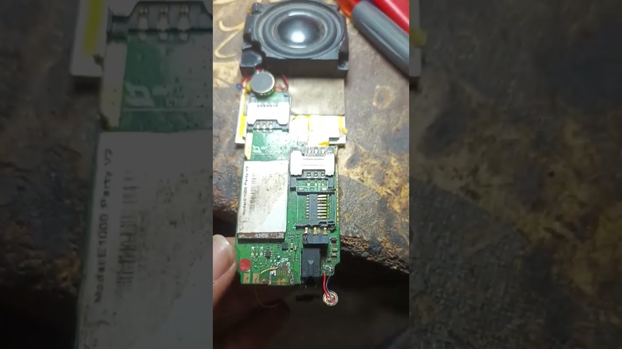 q mobile e1000 charging jumper