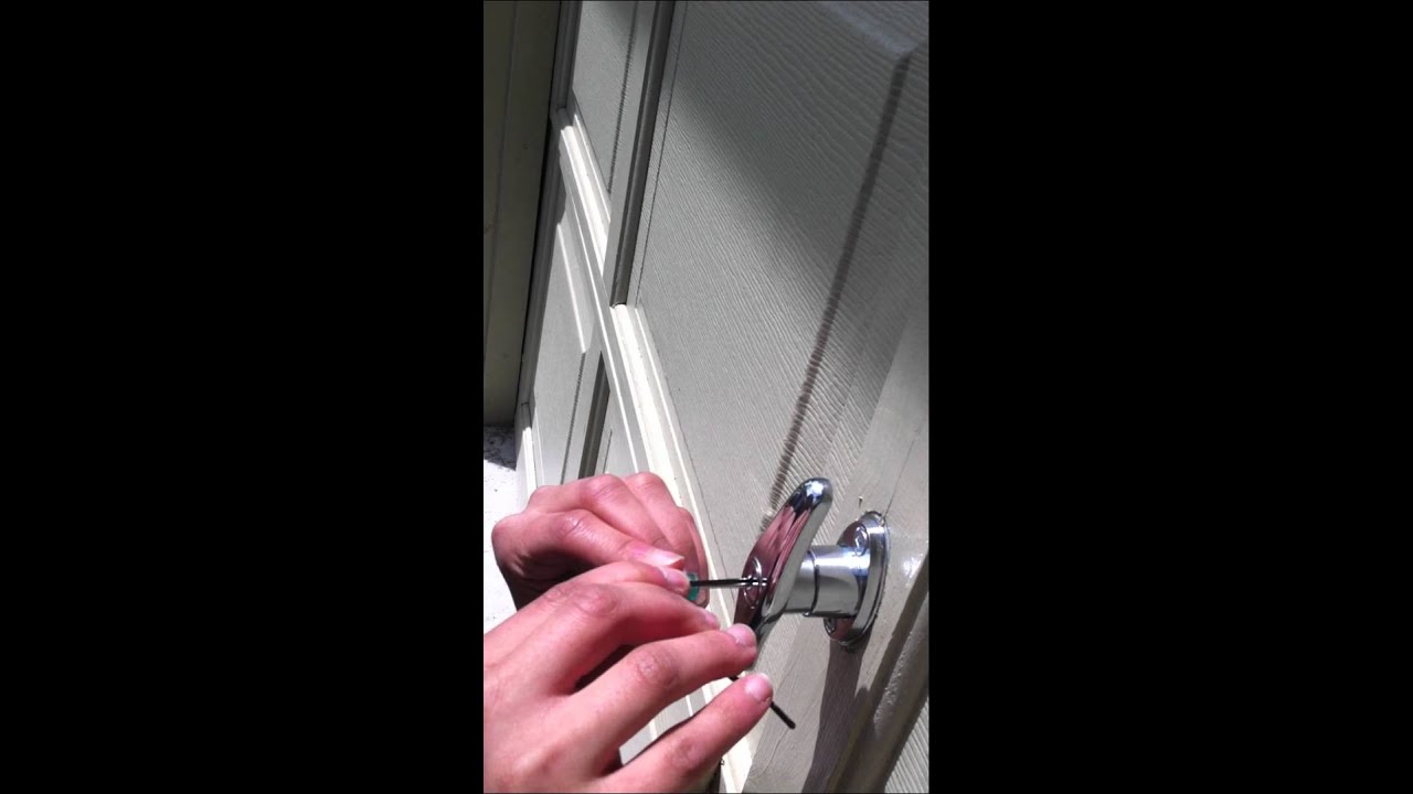 How to Pick a Garage Door Lock: Quick and Easy Methods