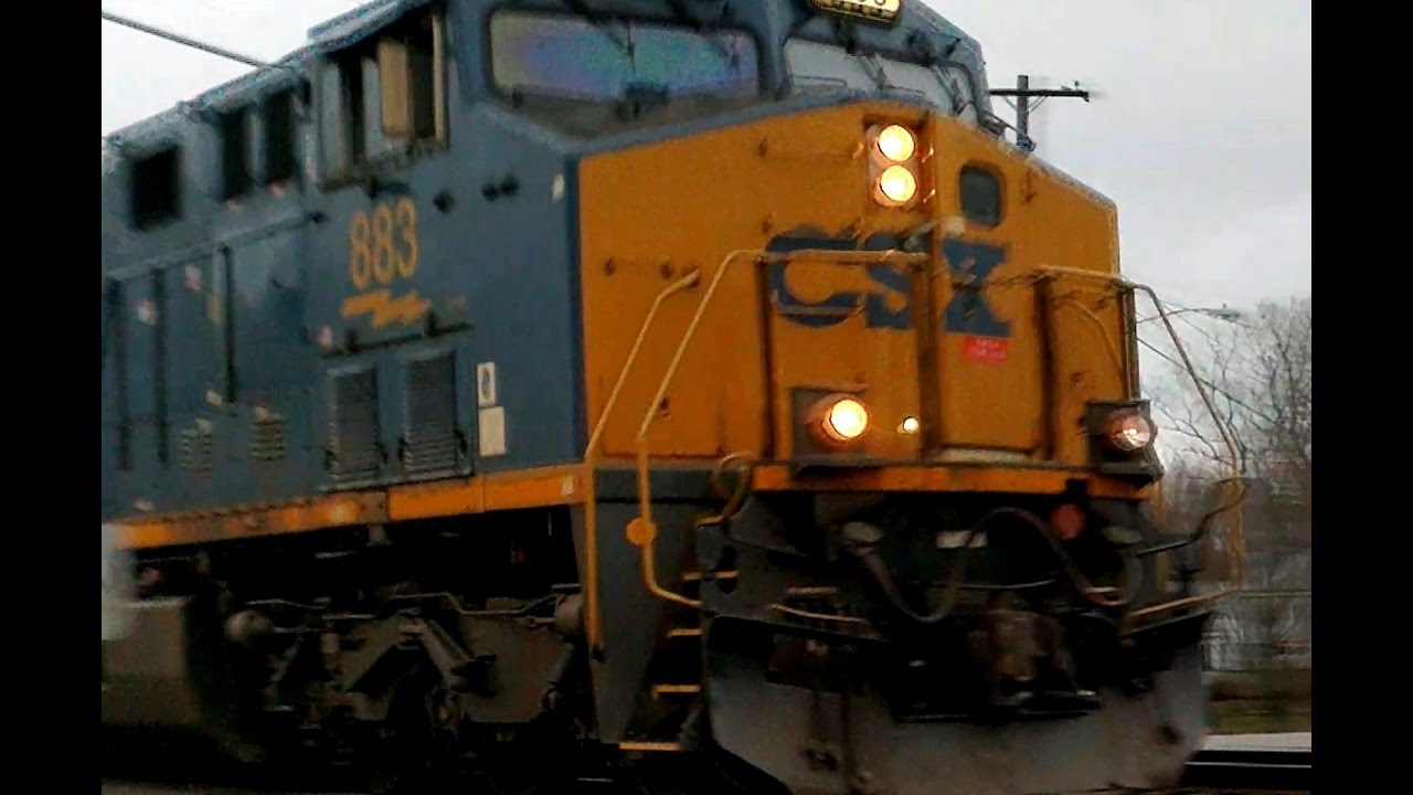CSXT 883, 124, & 5459 lead Intermodal East @ Pomfret, NY 4K - YouTube