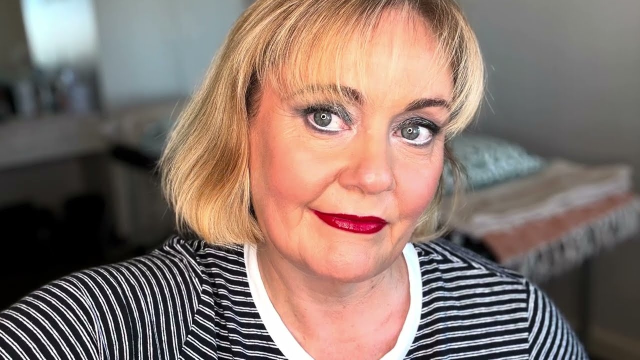 ‘I never wear grey eyeshadow’…challenge accepted! 