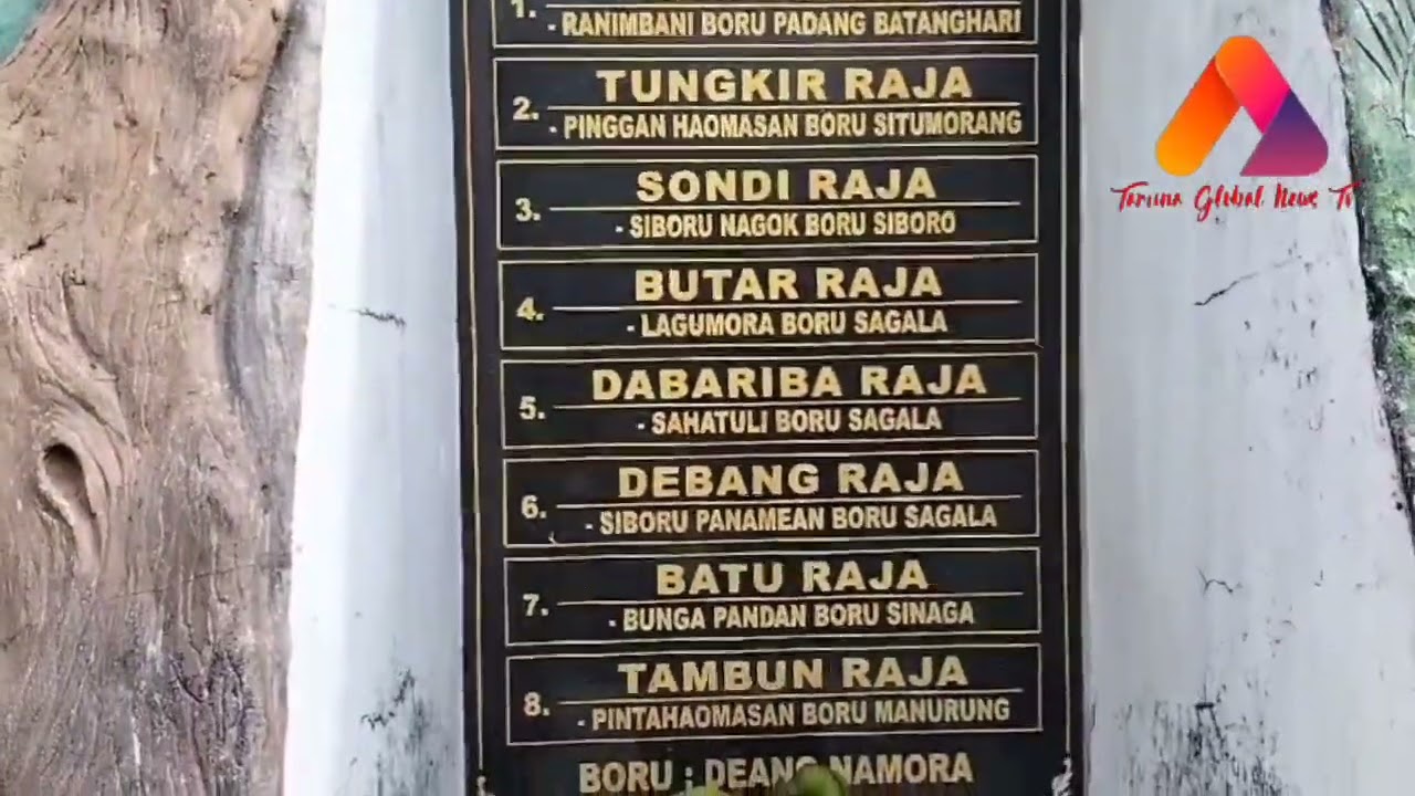 WISATA BUDAYA DI PAROPO TUGU MAKAM RAJA SILAHISABUNGAN