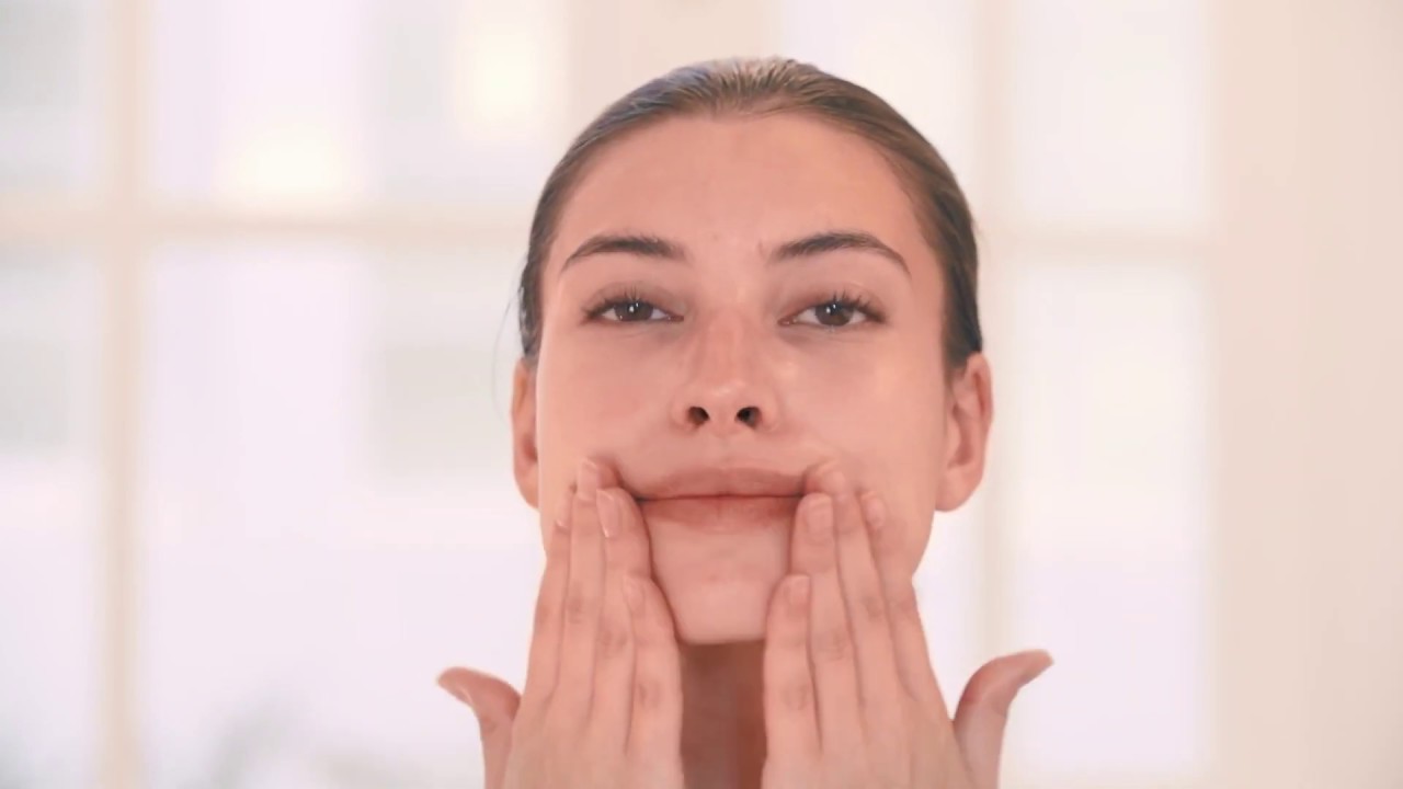 The Ritual of Namasté Facial Tapping Skincare by Rituals