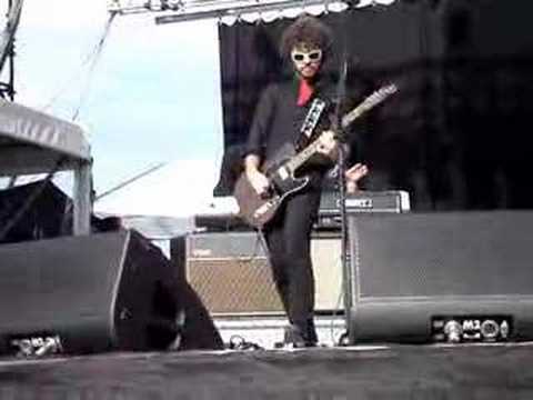 在 YouTube 上观看 Eskimo Joe - I'm So Tired 在 YouTube 上观看 Eskimo Joe - I'm So Tired