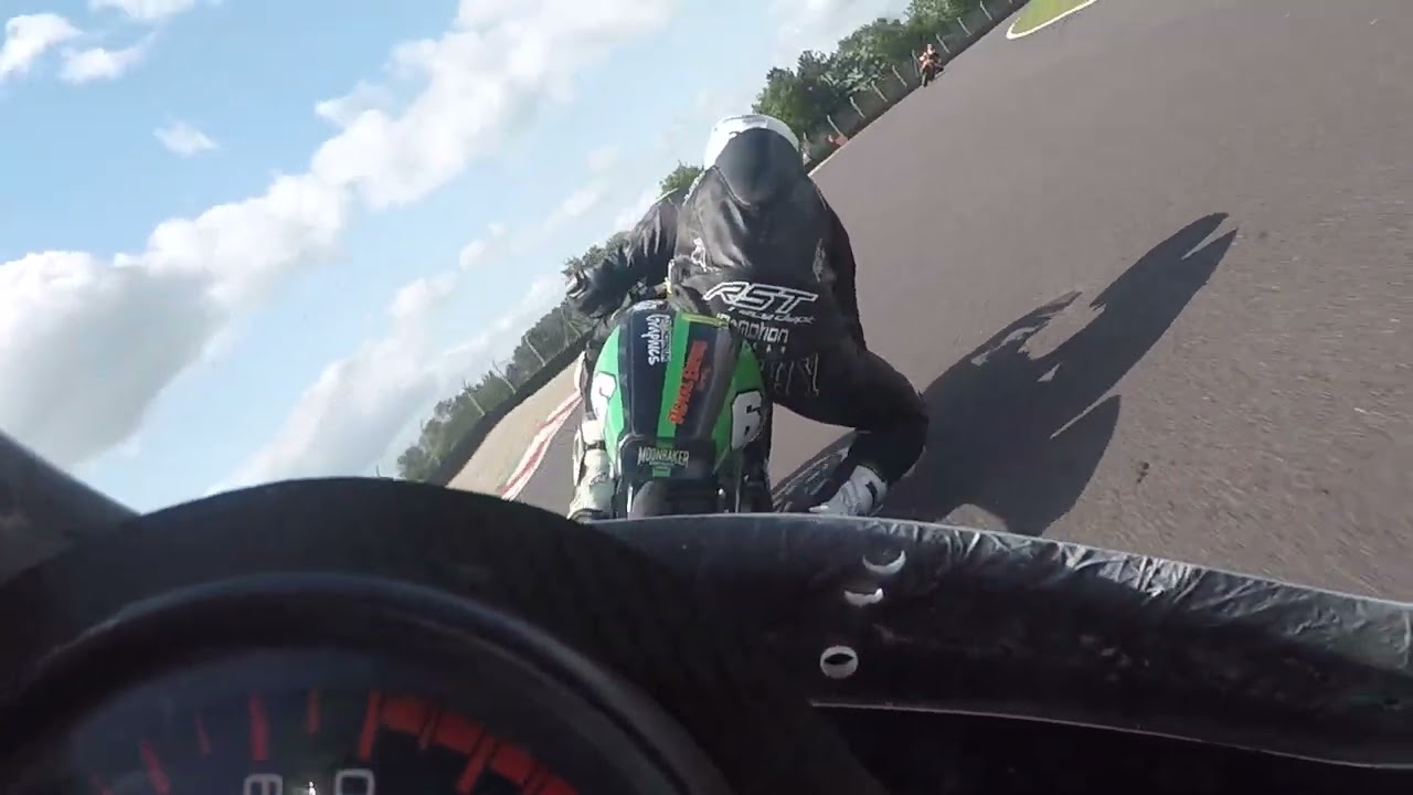 Yamaha past masters Donington park GP race 3 1st June 2025