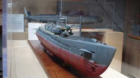 Submarine I-400