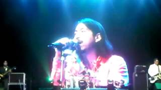 มิถุนากับฝันลอยๆ - อะไรจ๊ะ Live @ Sonic Attack
