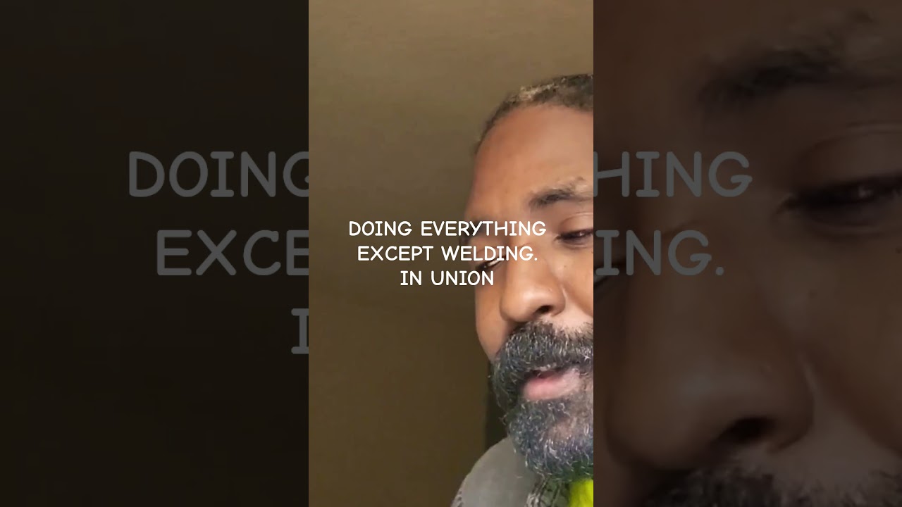 Вступил в профсоюз… С тех пор постоянно занимаюсь ремонтом.