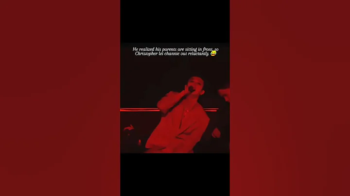 Not chan being shy infront of his parents while performing railway😭😂🤣#bangchan#dominate_jakarta#skz