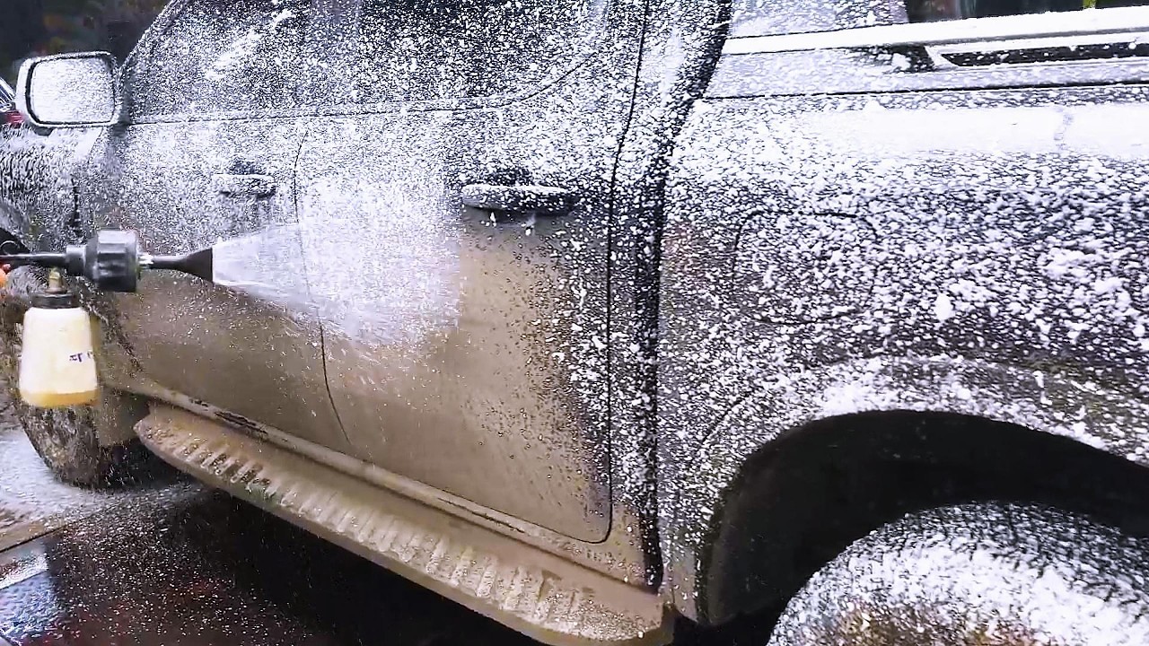 ASMR Muddy Ford Ranger Deep Wash 🧼 Satisfying Car Detailing - YouTube