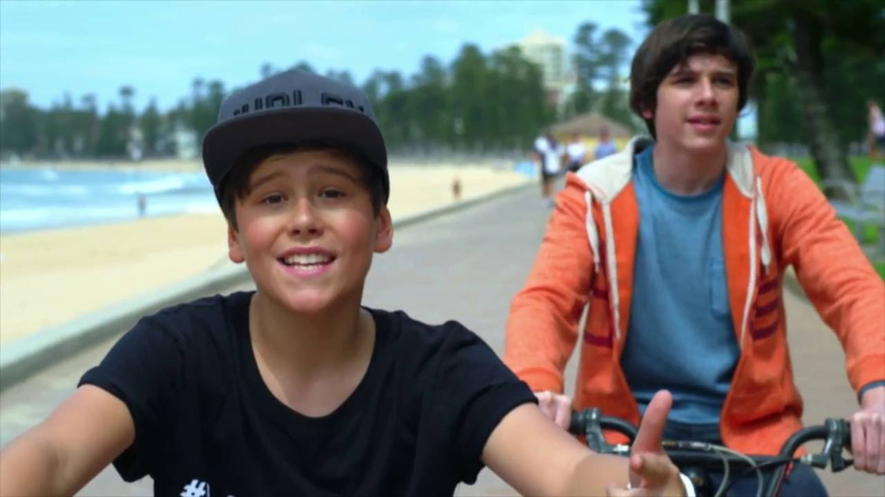 Top 10 young singers ! YouTube