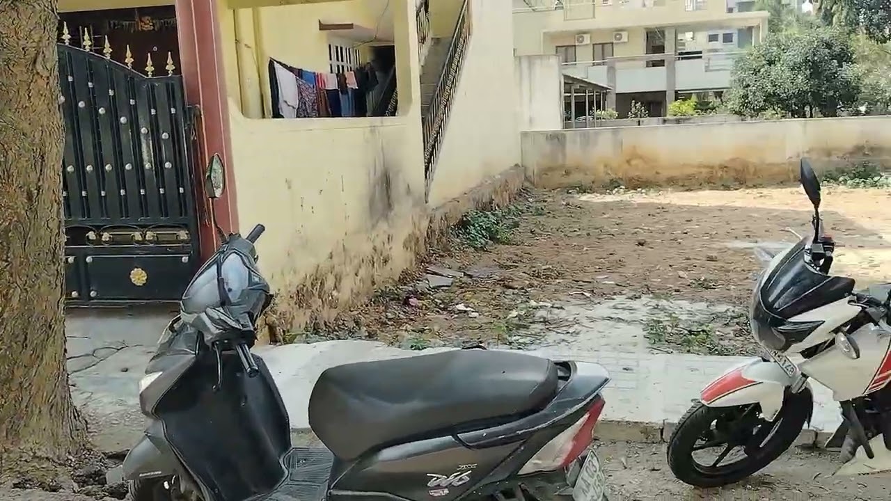 2000'SFT'" "NORTH EAST" CORNER  SITE  SALE   NRI Layout Ramamurthy nagar Bangalore. Con. 9901972291