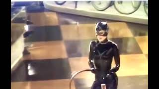 Michelle Pfeiffer whipped the heads off those four mannequins applause from the Batman Returns crew!