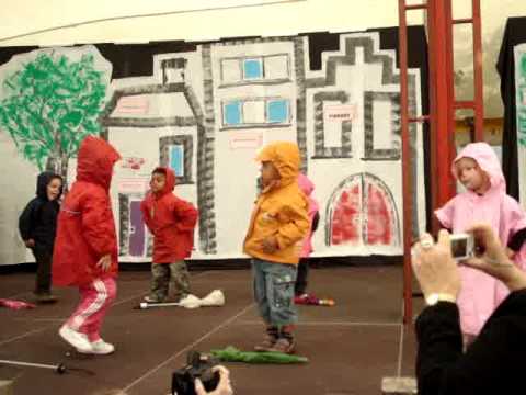 Kabouter Plop Regendans met Kamiel Put