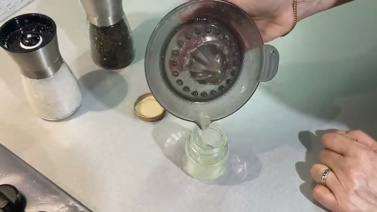 Sałatka ze szpinakiem i  łososiem