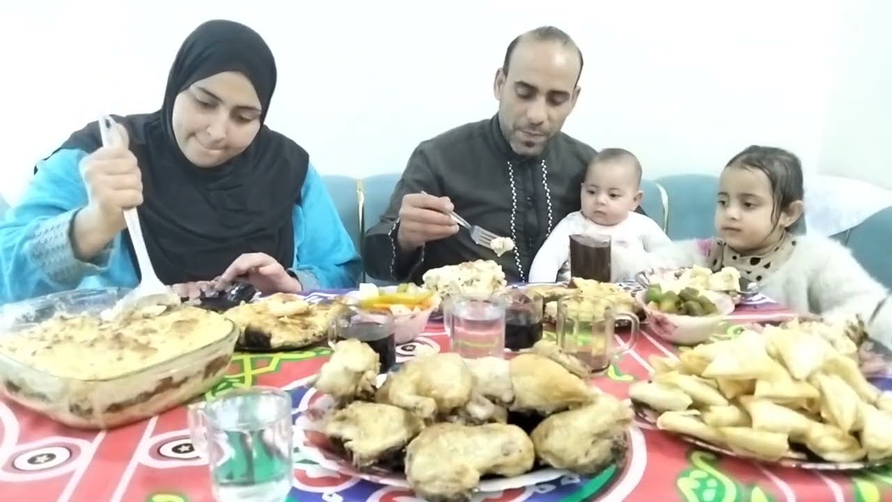 فطار اول يوم رمضان كسرت من الفرح 💔 اناعملت مكرونه بشاميل وسمبوسه وفراخ عملاقه اللي حصل 😭